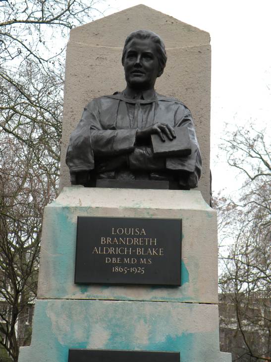  buste de Louisa Brandreth Aldrich-Blake, 1865-1925